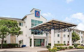 Motel 6-Brampton, On - Toronto